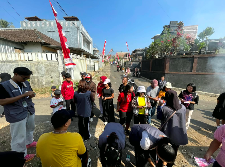 
                                                Kegiatan Jalan Sehat Bersama Warga Desa Sukodadi                                                - Foto
                                                2                                            