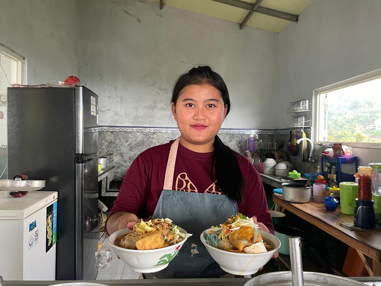 
                                                    Bakso marucil                                                    - foto
                                                    3                                                